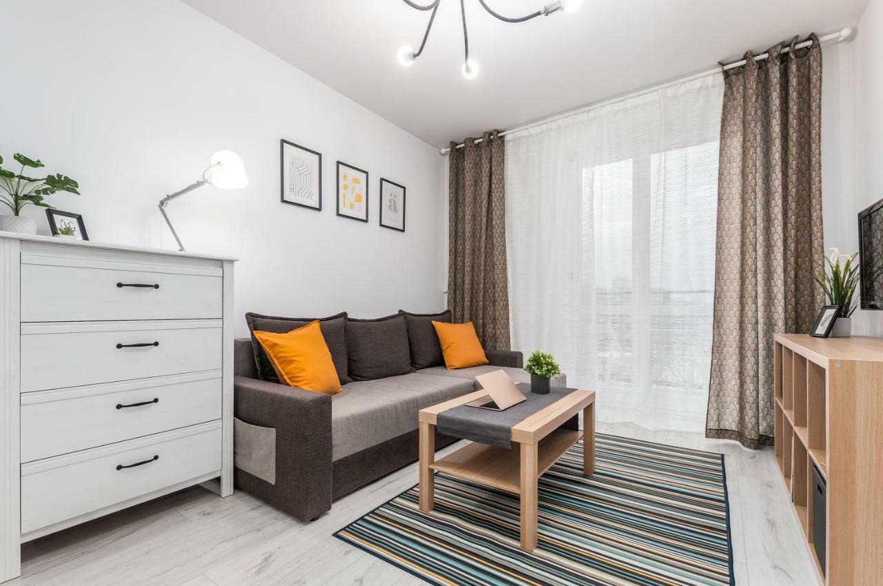 The View By Renters Apartament Warszawa